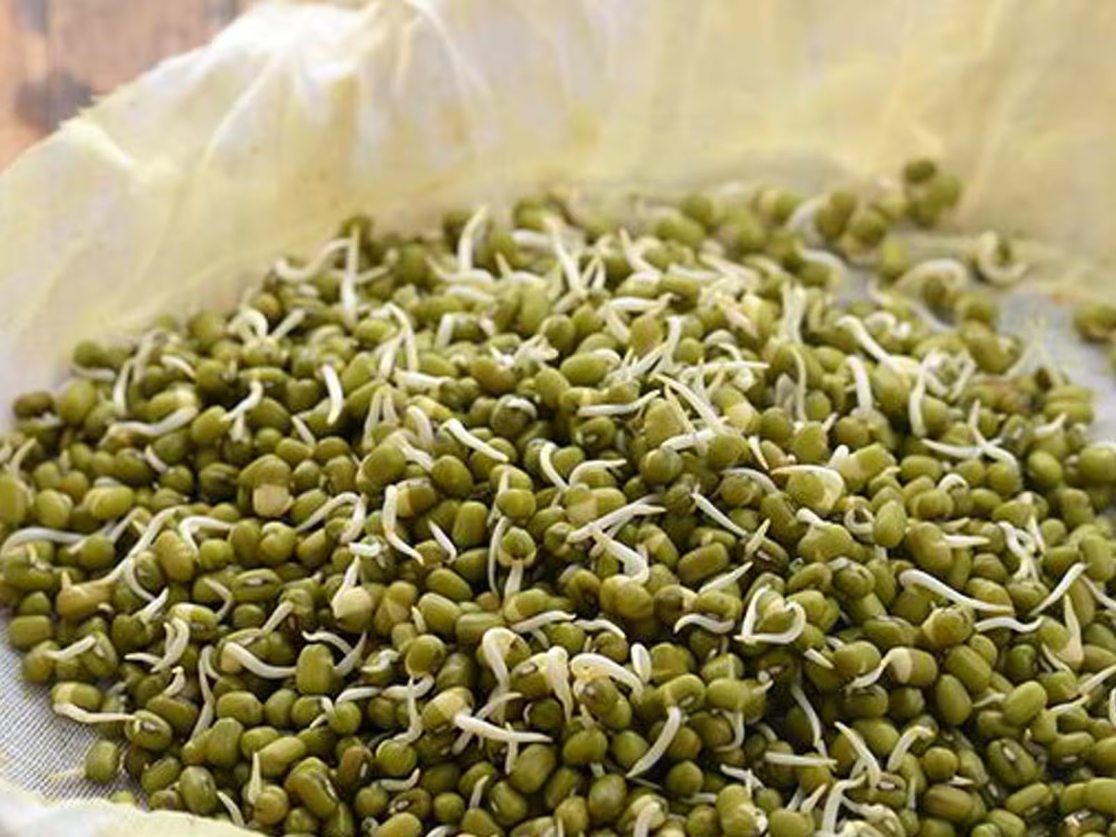 Moong Dal Sprouts Benefits